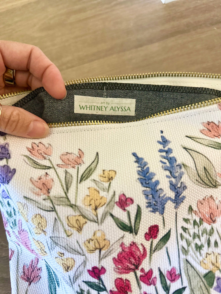 Small Travel Bag: Rainbow Flowers