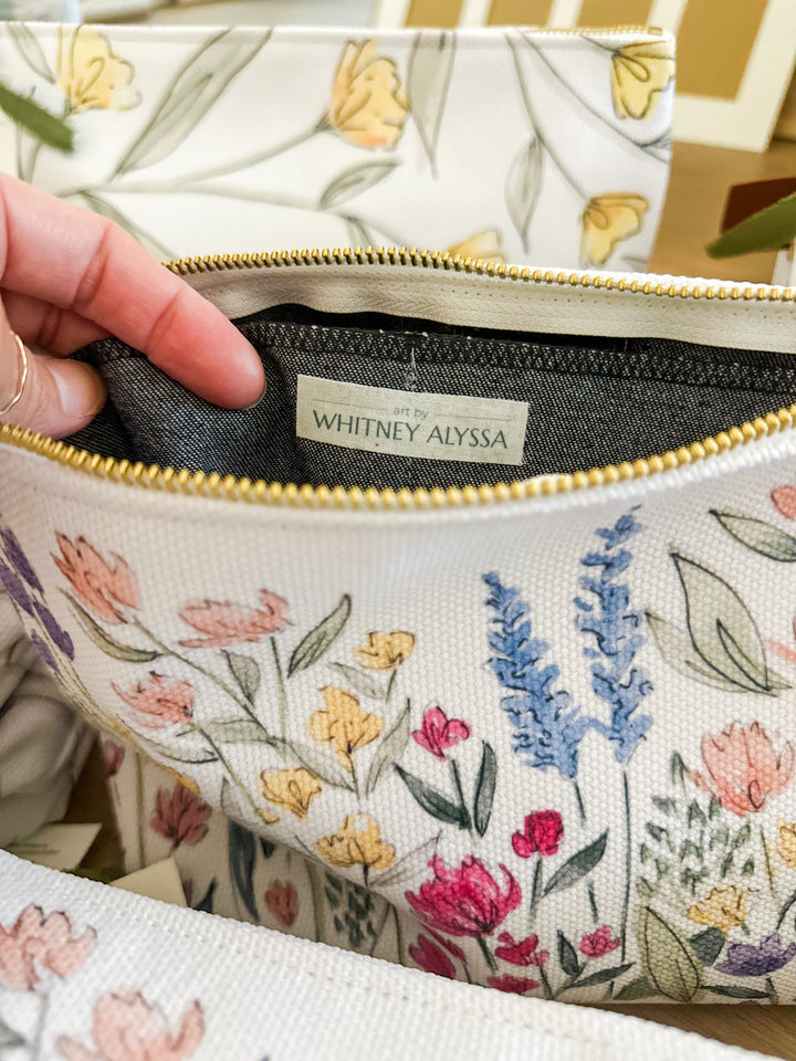 Large Travel Bag: Yellow Flowers