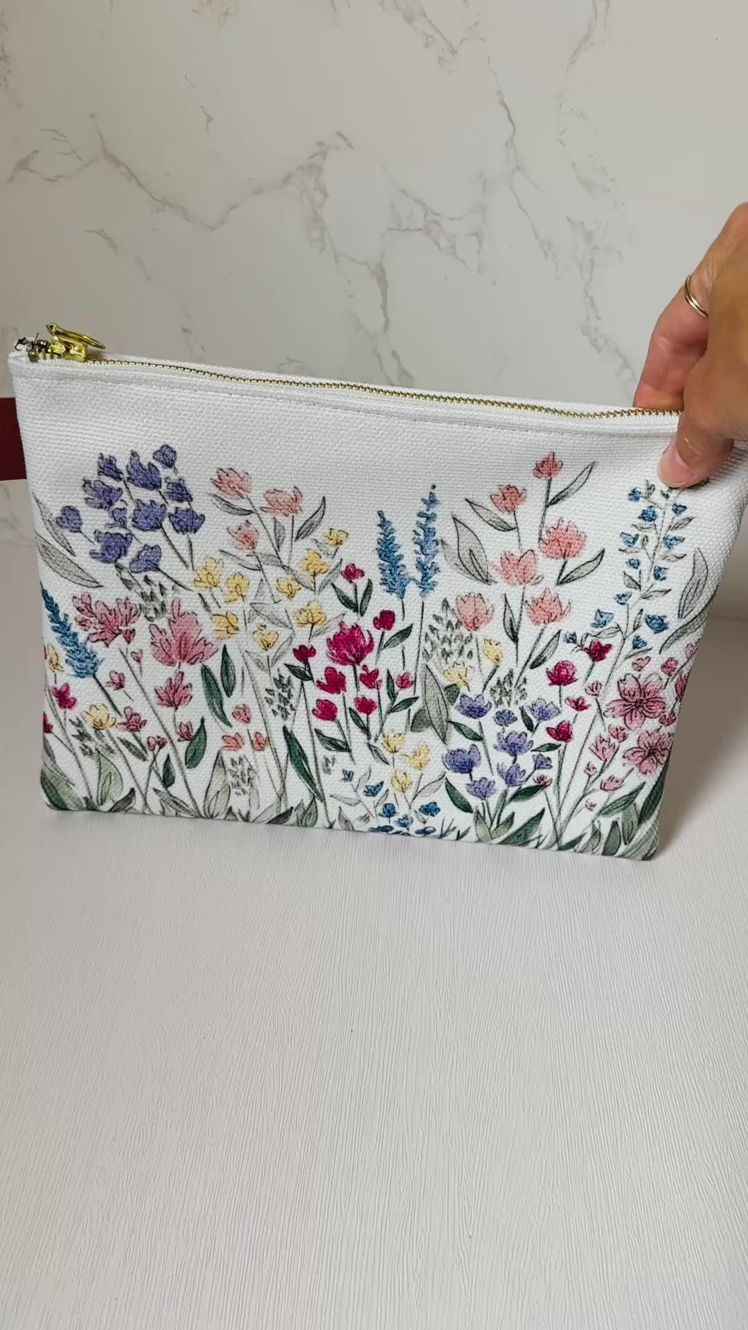 Zipper Carry-All: Wildflowers